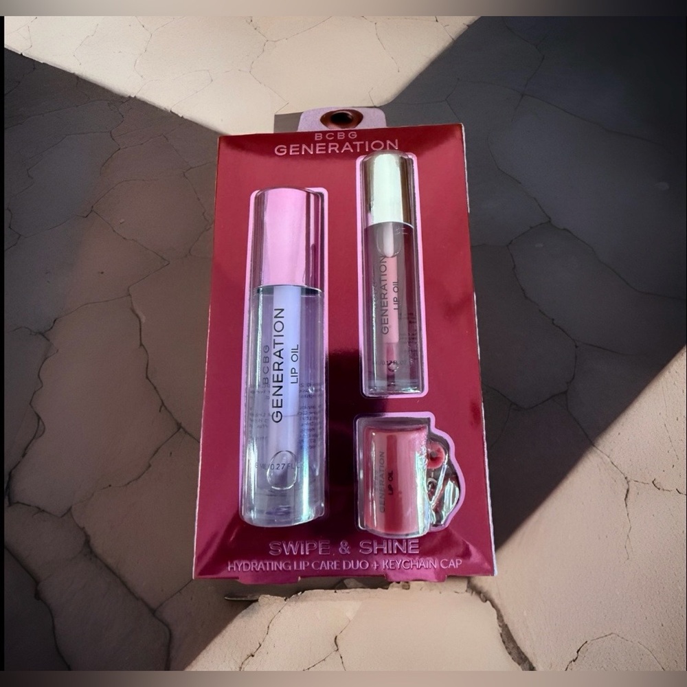 BCBGeneration Hydrating Lip Care Duo with Keychain Cap - Picture 3 of 3